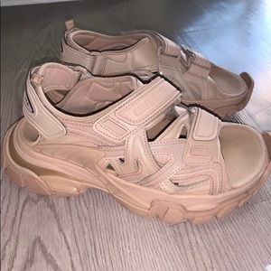 SOLD! WOMENS BALENCIAGA TRACK SANDAL